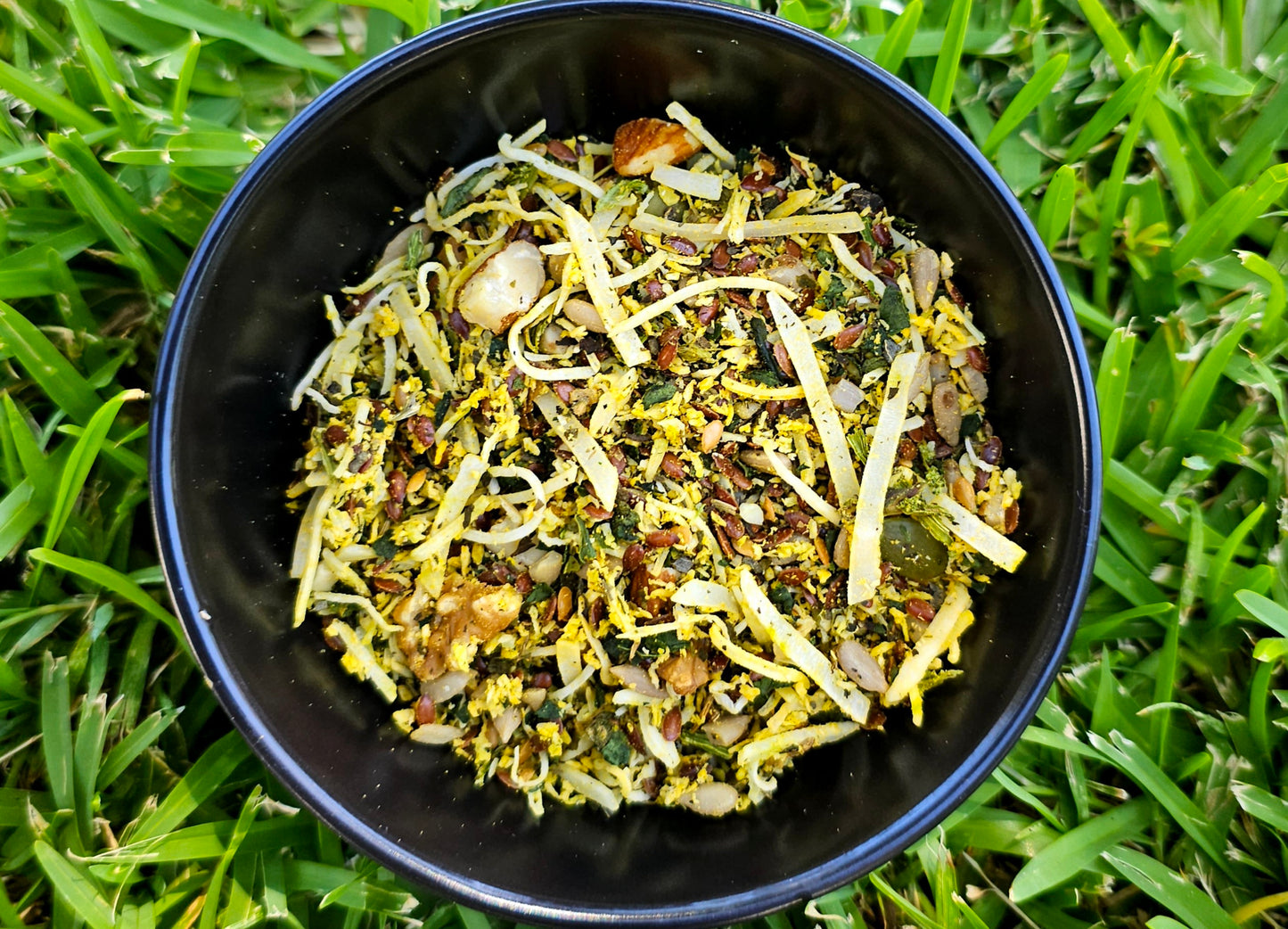 Parsley, Linseed, Coconut, Basil, Sunflower, Spearmint, Pumpkin, Spinach, Almond & Walnut