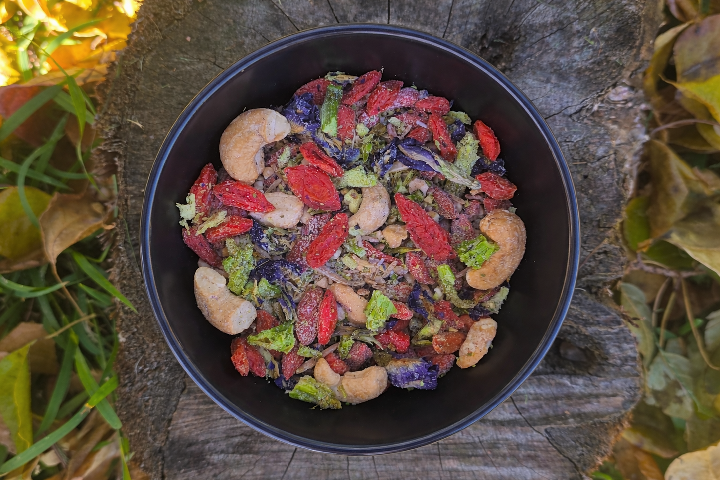 Anchovy, Goji Berry, Broccoli Cashew & Butterfly Pea