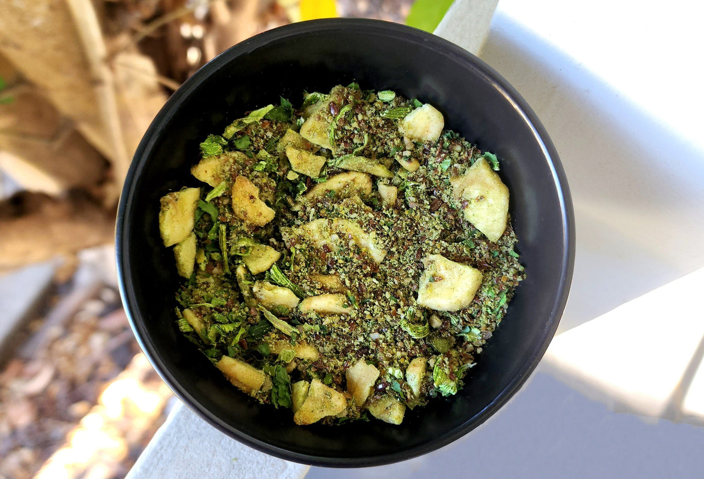 Linseed, Sunflower, Almond, Banana,  Broccoli, Kale, Spinach & Green Spirulina