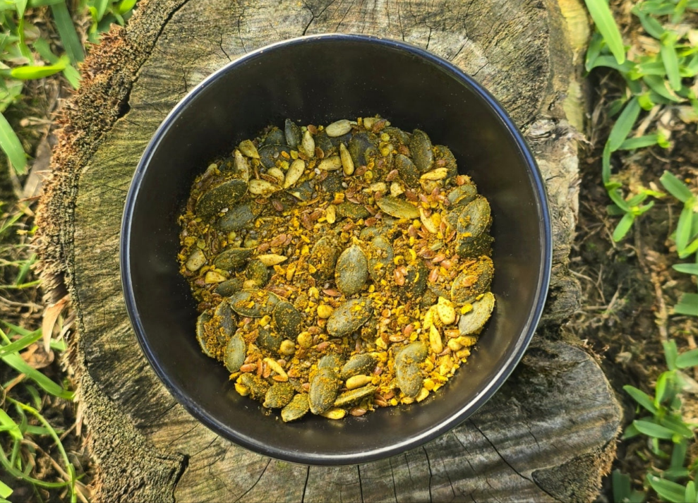 Hemp, Green Spirulina, Pumpkin Seed, Turmeric, Sunflower, Flaxseed & Chia