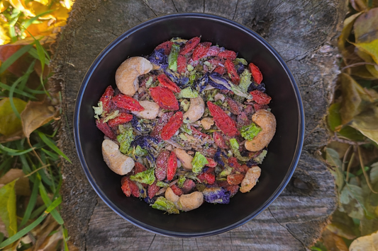 Anchovy, Goji Berry, Broccoli Cashew & Butterfly Pea